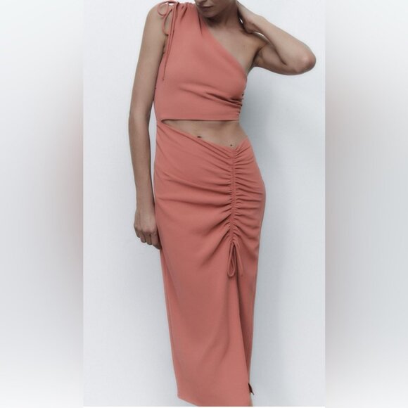 NWT Zara One-Shoulder Cutout Dress in Nude Pink bloggers Favorite! Sold out! - Picture 1 of 8